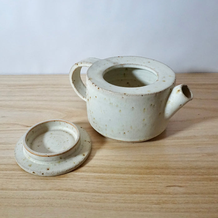 Mae ceramics handmade Teapot with lid